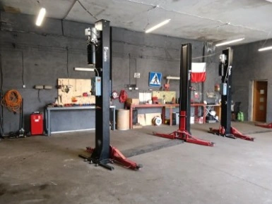 warsztat samochodowy Mobile Auto Groupe Szczecin Dąbie stanowiska naprawcze i wyposażenie serwisowe