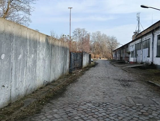warsztat samochodowy Mobile Auto Groupe Szczecin Dąbie stanowiska naprawcze i wyposażenie serwisowe